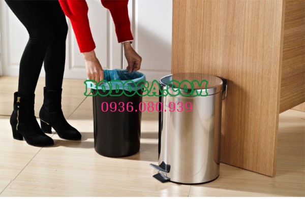 Thùng rác inox đạp chân nắp êm 30L